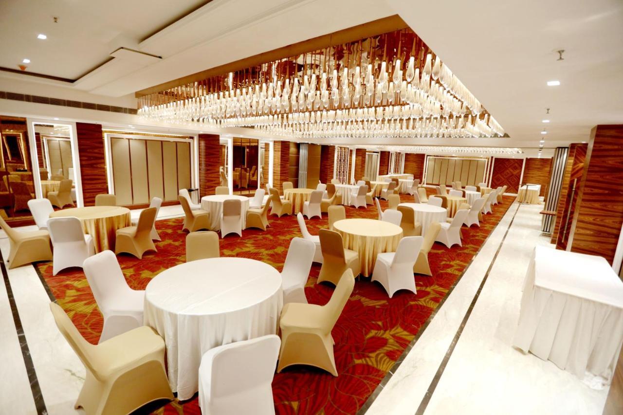 Hotel Madin Bénarès Extérieur photo